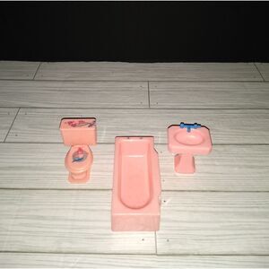 Vintage Renwal Pink Doll Bathroom Furniture Set Toilet Bathtub & Sink Set Of 3